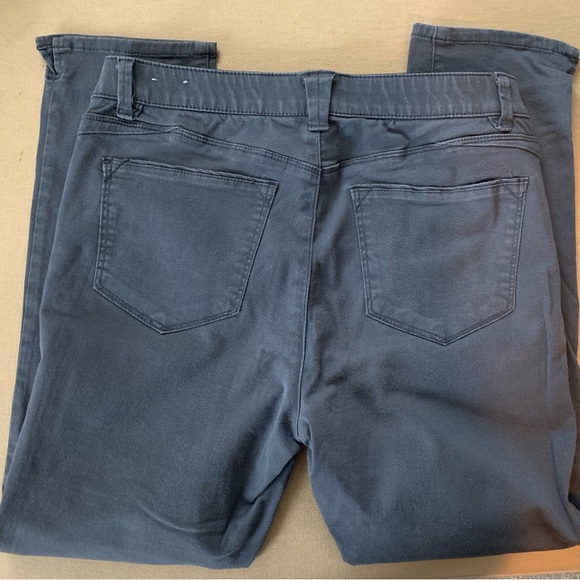 Wit & Wisdom Skinny Pants - Picture 5 of 7